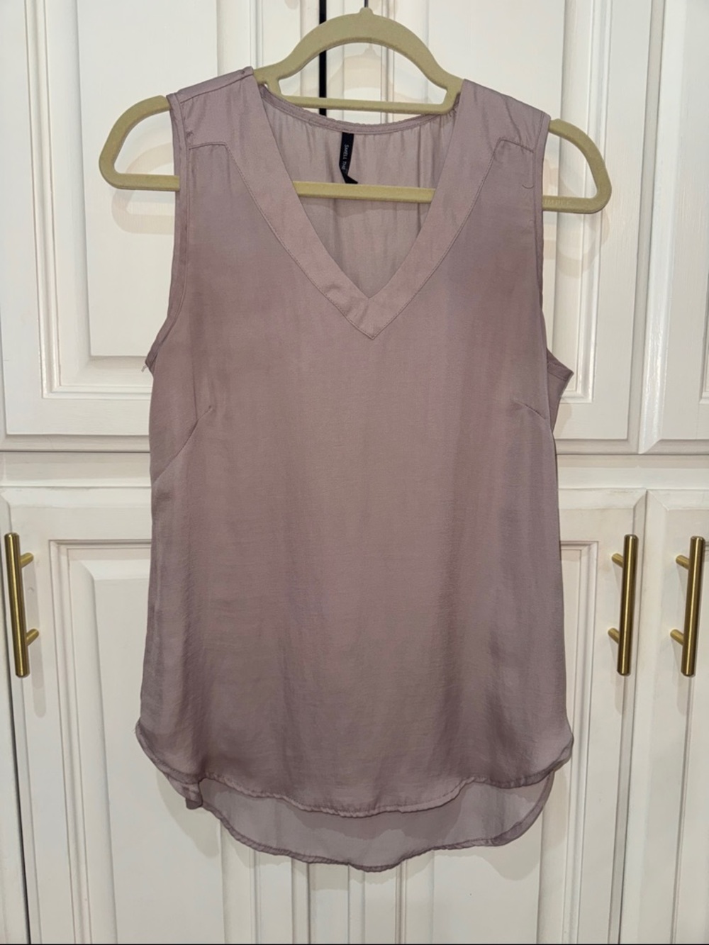 Sleeveless V-Neck Women's Top in Mauve SZ Small